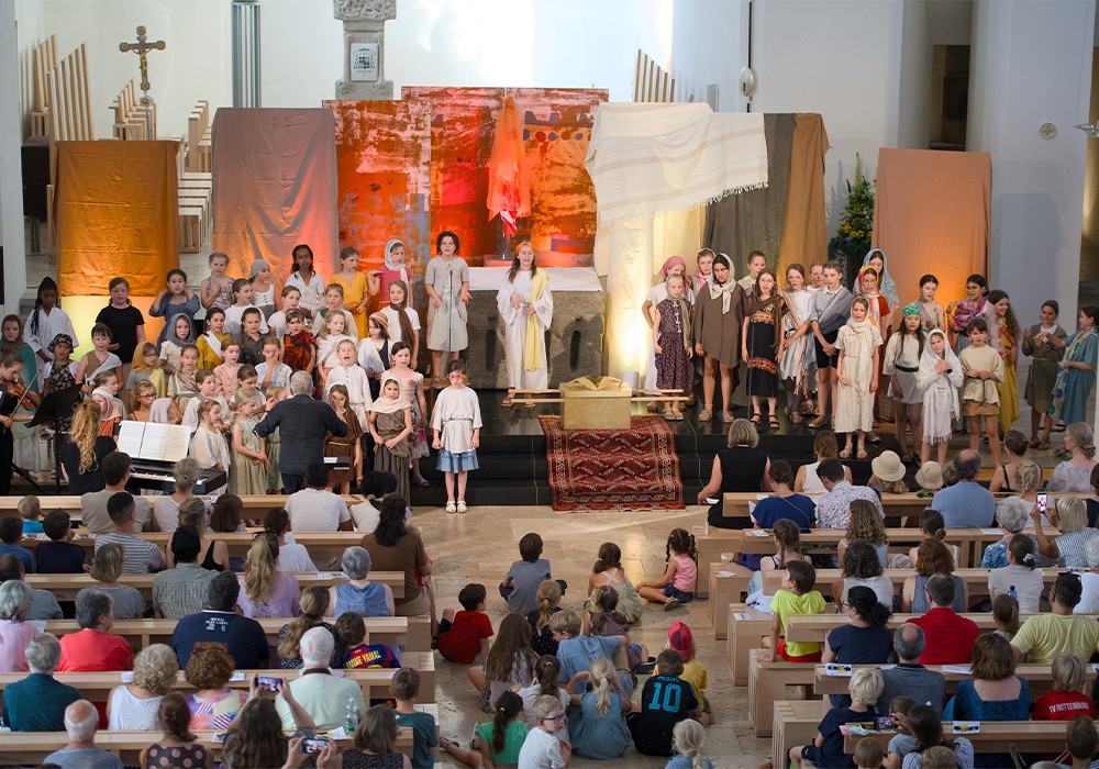 Kindermusical „Miriam“ im Dom | Mädchenkantorei begeistert Kindermusical „Miriam“ im Dom | Mädchenkantorei begeistert